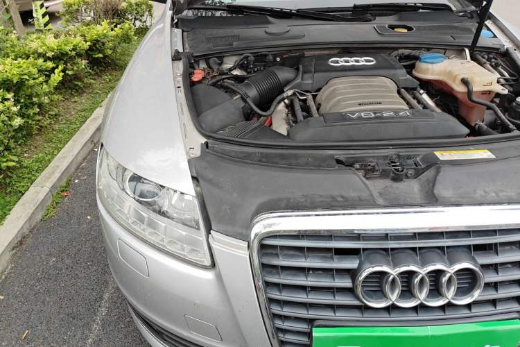 Used Audi A6L 2011 2.4L Technology Edition Engine Bay Right