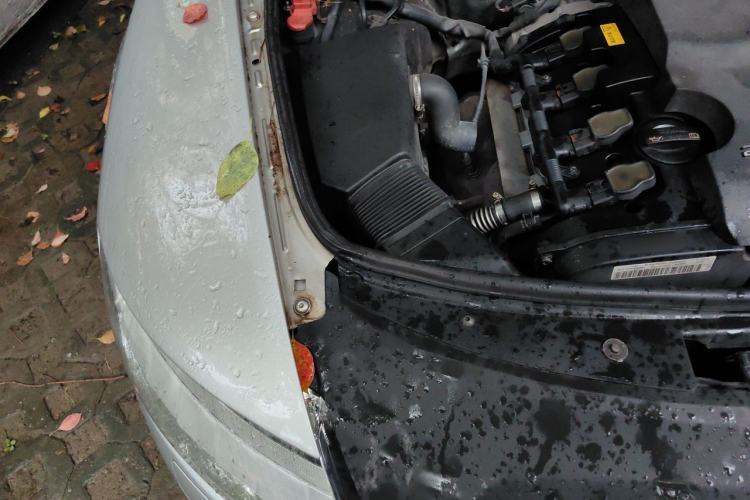Used Audi A6L 2011 2.0 TFSI Automatic Standard Edition Engine Bay Right