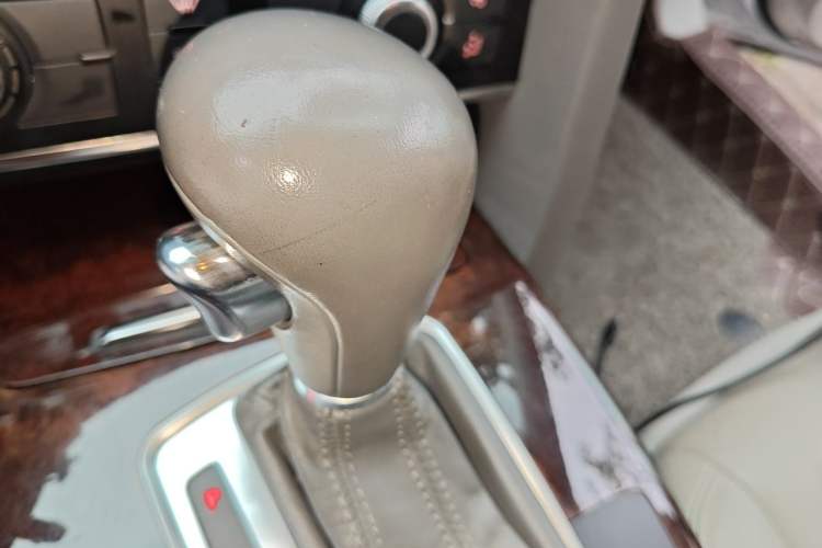 Used Audi A6L 2011 2.4L Technology Edition Gear Lever