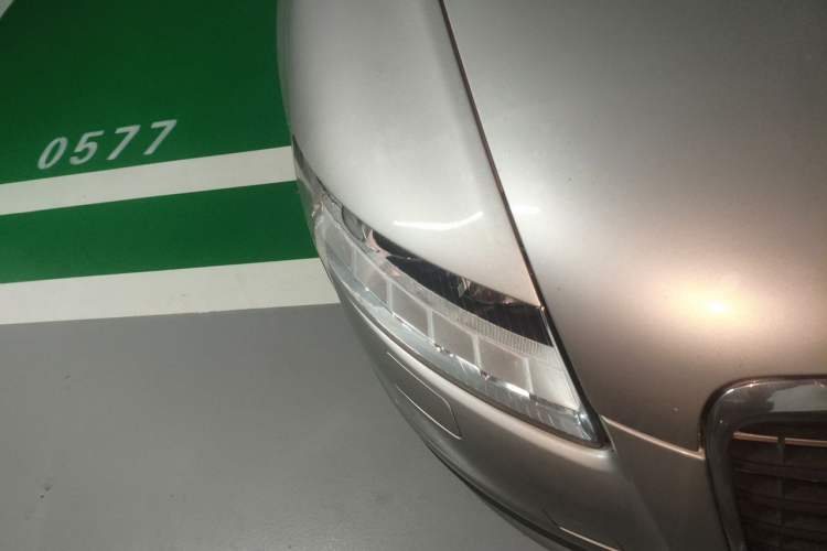 Used Audi A6L 2011 2.0 TFSI Automatic Standard Edition Right Front Headlight