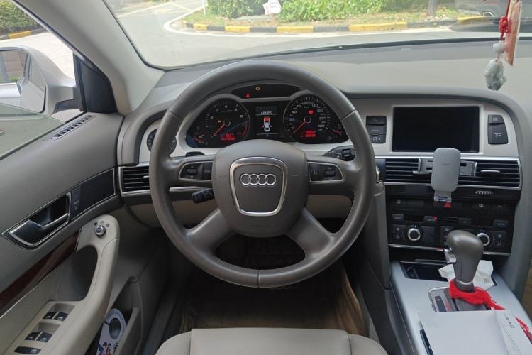 Used Audi A6L 2011 2.0 TFSI Automatic Standard Edition Steering Wheel
