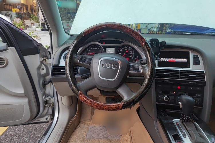Used Audi A6L 2011 2.0 TFSI Automatic Standard Edition Steering Wheel
