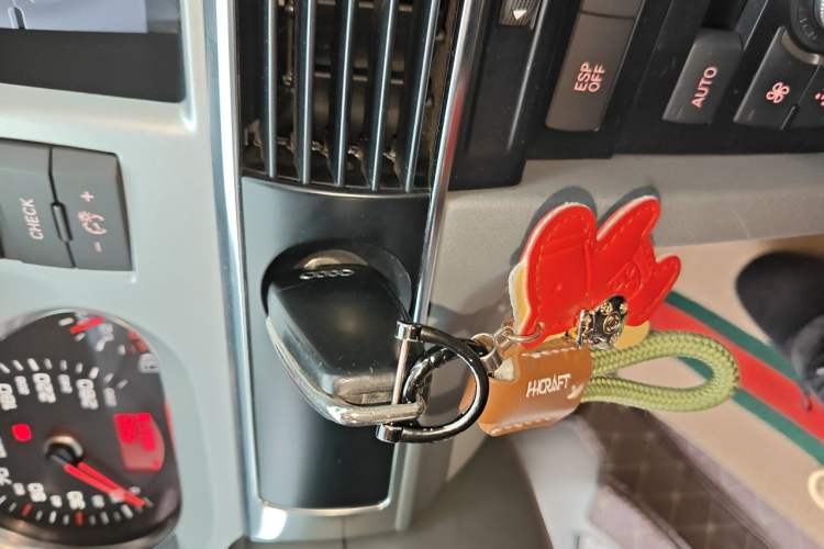Used Audi A6L 2011 2.4L Technology Edition Vehicle Key