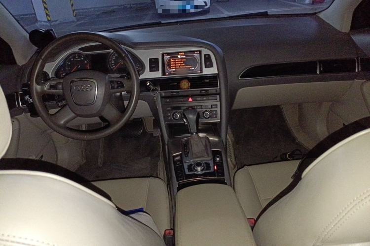 Used Audi A6L 2011 2.4L Technology Edition Center Console