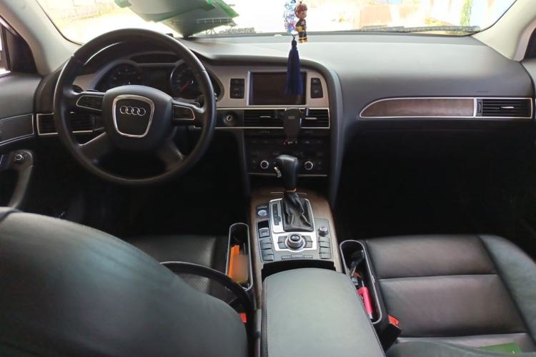 Used Audi A6L 2011 2.4L Comfort Edition Center Console