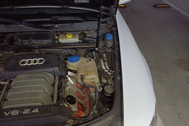 Used Audi A6L 2011 2.4L Technology Edition Engine Bay Left