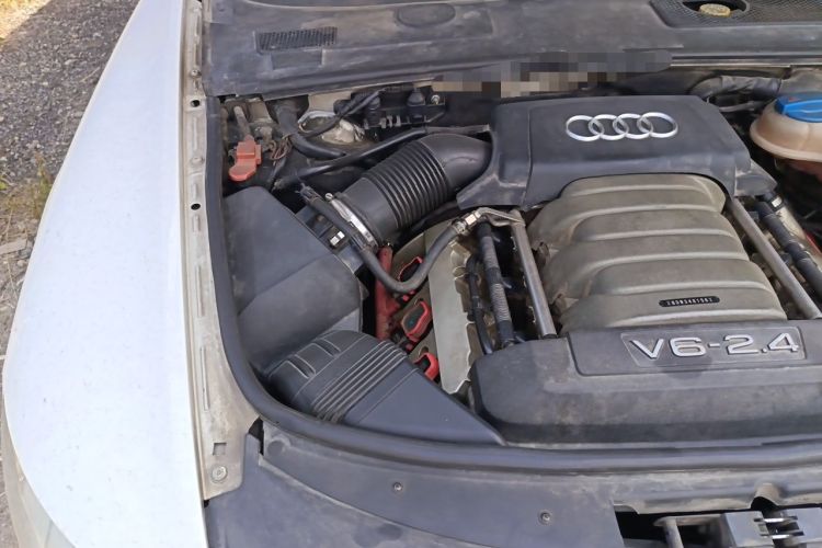Used Audi A6L 2011 2.4L Comfort Edition Engine Bay Right