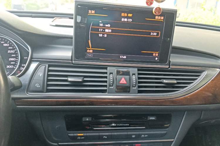 Used Audi A6L 2012 35 FSI Comfort Model Audio And AC Panel