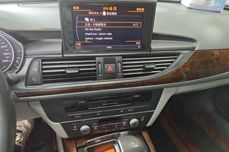 Used Audi A6L 2012 35 FSI Comfort Model Audio And AC Panel