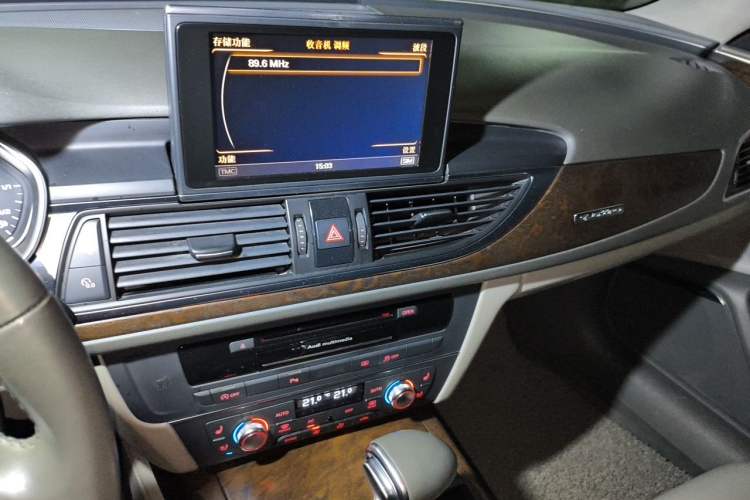 Used Audi A6L 2012 50 TFSI quattro Luxury Model Audio And AC Panel