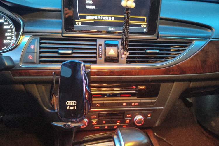 Used Audi A6L 2012 30 FSI Luxury Model Audio And AC Panel