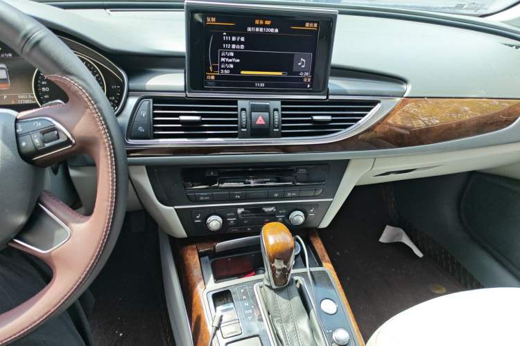 Used Audi A6L 2012 30 FSI Comfort Model Audio And AC Panel