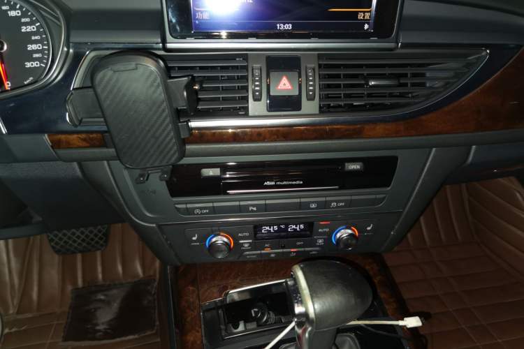 Used Audi A6L 2012 30 FSI Comfort Model Audio And AC Panel
