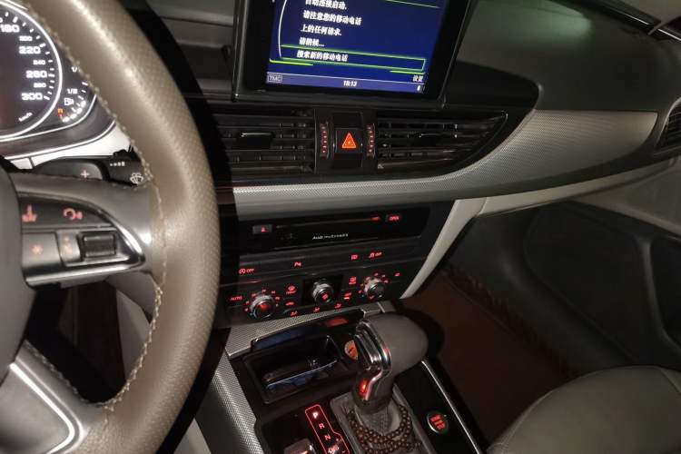 Used Audi A6L 2012 30 FSI Technology Edition Audio And AC Panel