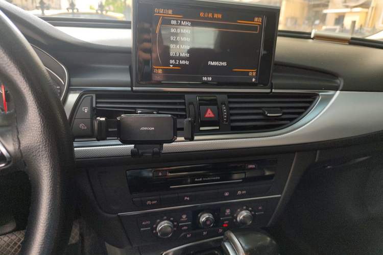 Used Audi A6L 2012 TFSI Standard Model Audio And AC Panel