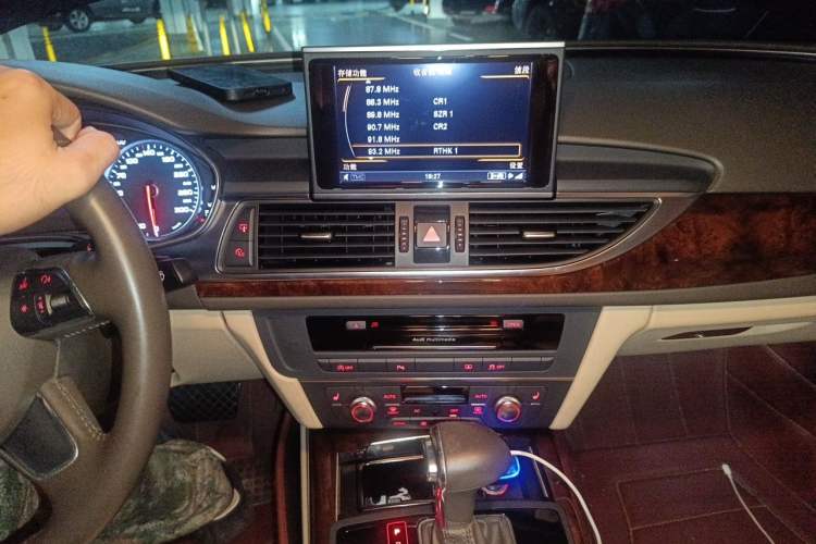 Used Audi A6L 2012 30 FSI Comfort Model Audio And AC Panel