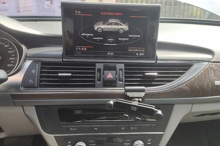 Used Audi A6L 2012 50 TFSI quattro Luxury Model Audio And AC Panel