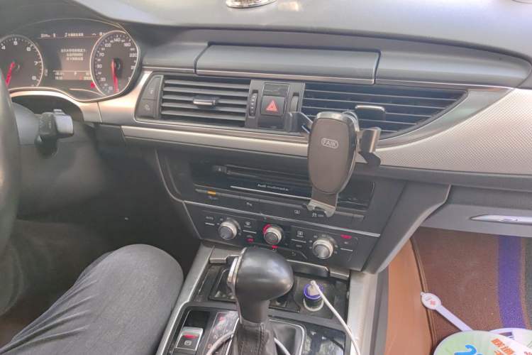 Used Audi A6L 2012 TFSI Standard Model Audio And AC Panel