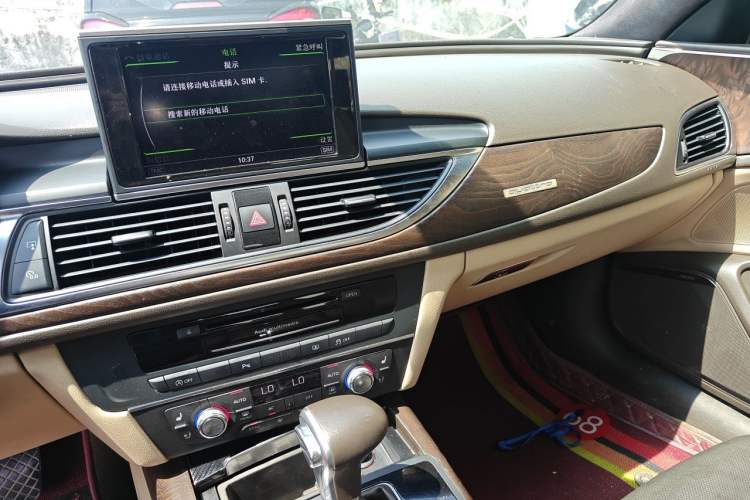 Used Audi A6L 2012 35 FSI quattro Luxury Model Audio And AC Panel