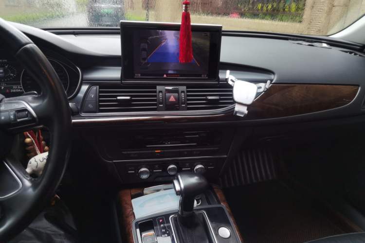 Used Audi A6L 2012 TFSI Standard Model Audio And AC Panel