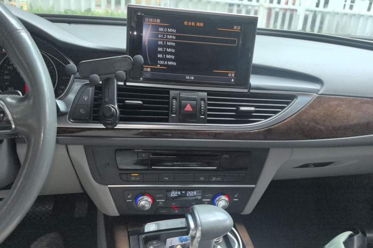 Used Audi A6L 2012 30 FSI Comfort Model Audio And AC Panel