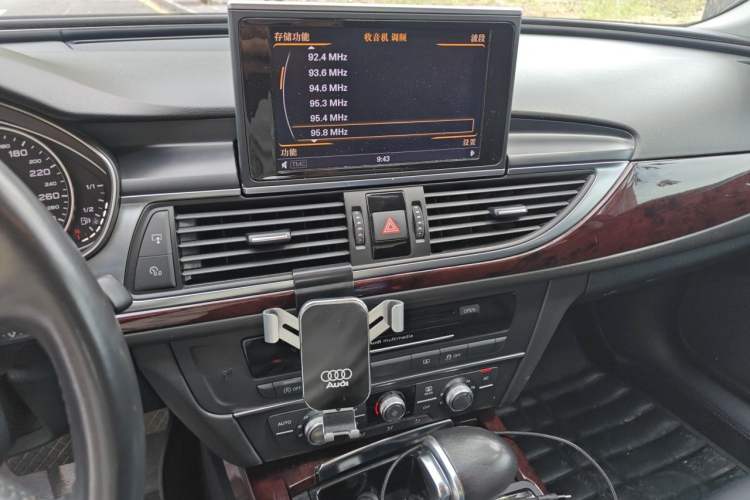 Used Audi A6L 2012 TFSI Standard Model Audio And AC Panel