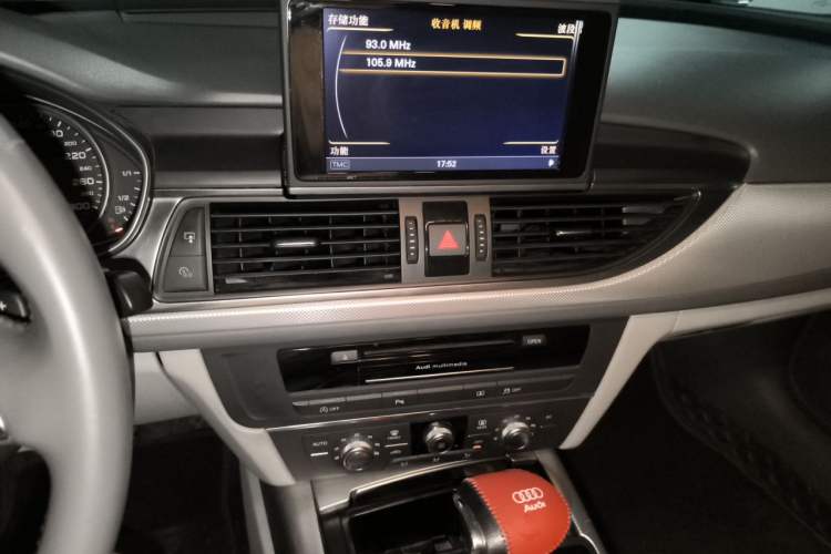 Used Audi A6L 2012 TFSI Standard Model Audio And AC Panel