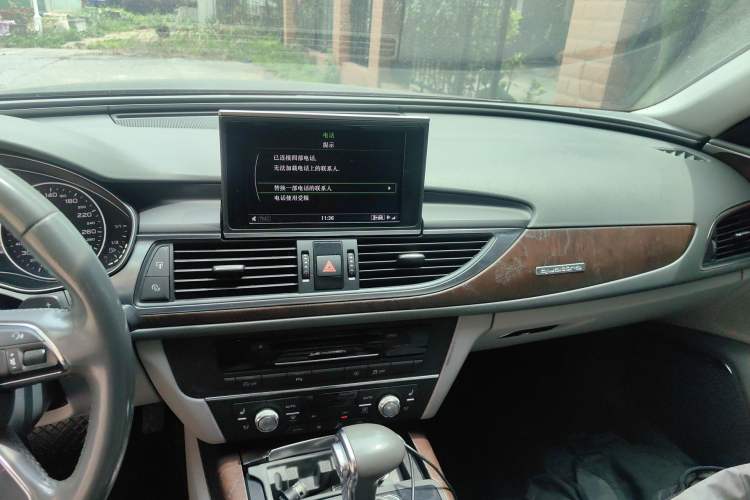 Used Audi A6L 2012 50 TFSI quattro Luxury Model Audio And AC Panel