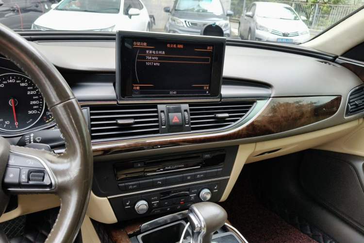 Used Audi A6L 2012 35 FSI Comfort Model Audio And AC Panel