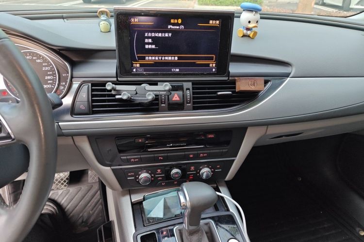 Used Audi A6L 2012 30 FSI Technology Edition Audio And AC Panel