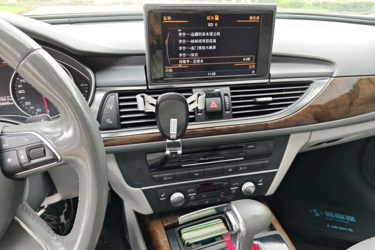 Used Audi A6L 2012 30 FSI Comfort Model Audio And AC Panel