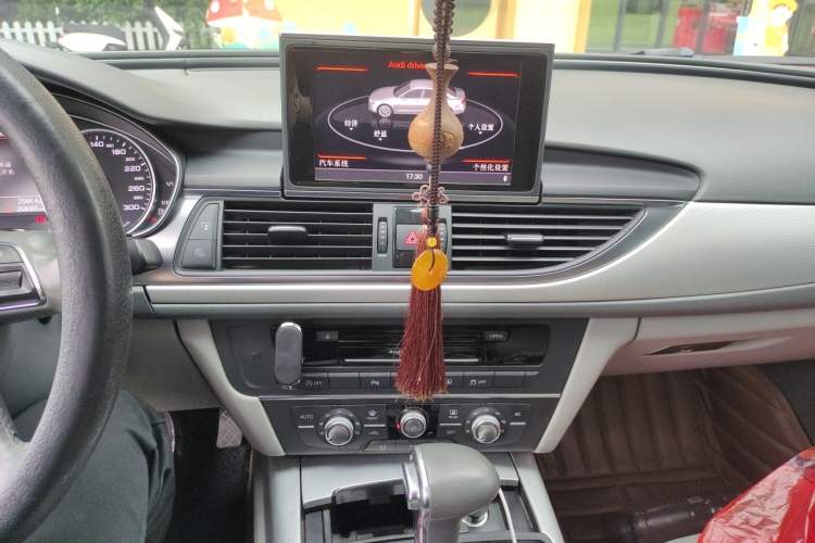 Used Audi A6L 2012 TFSI Standard Model Audio And AC Panel