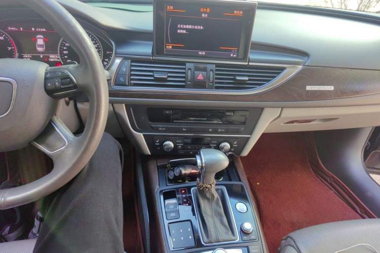 Used Audi A6L 2012 50 TFSI quattro Luxury Model Audio And AC Panel
