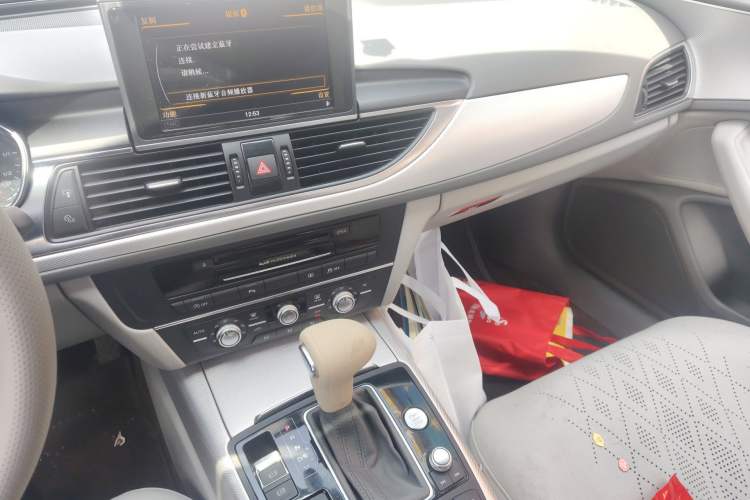 Used Audi A6L 2012 TFSI Standard Model Audio And AC Panel