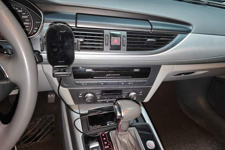 Used Audi A6L 2012 30 FSI Comfort Model Audio And AC Panel