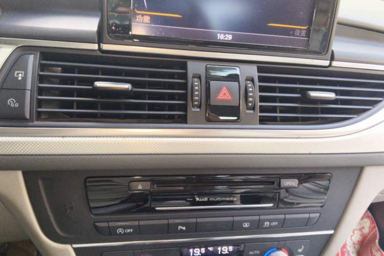 Used Audi A6L 2012 TFSI Comfort Model Audio And AC Panel