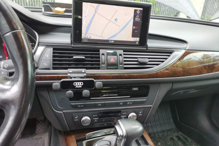 Used Audi A6L 2012 30 FSI Technology Edition Audio And AC Panel