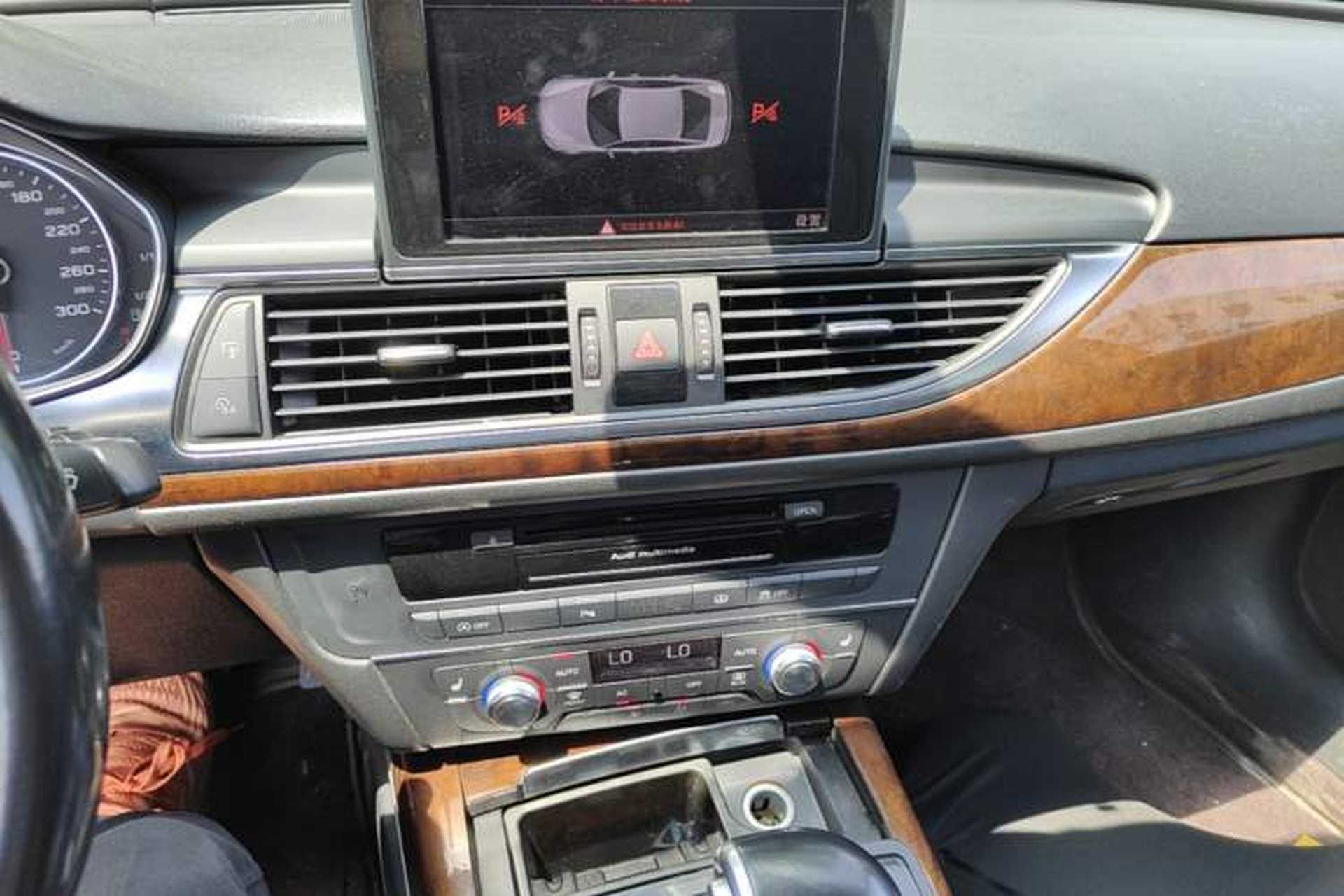 Used Audi A6L 2012 30 FSI Comfort Model Audio And AC Panel