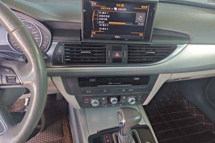 Used Audi A6L 2012 TFSI Standard Model Audio And AC Panel