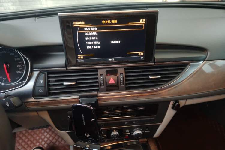 Used Audi A6L 2012 TFSI Standard Model Audio And AC Panel
