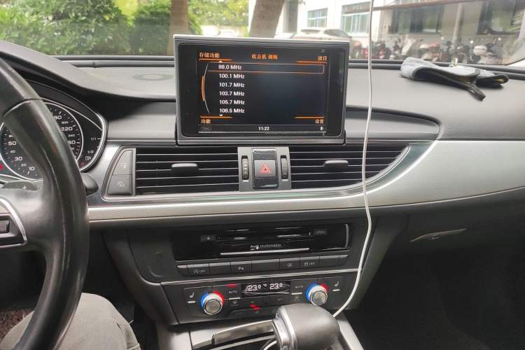 Used Audi A6L 2012 30 FSI Comfort Model Audio And AC Panel