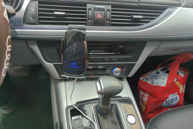 Used Audi A6L 2012 30 FSI Comfort Model Audio And AC Panel