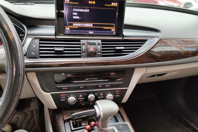 Used Audi A6L 2012 TFSI Standard Model Audio And AC Panel