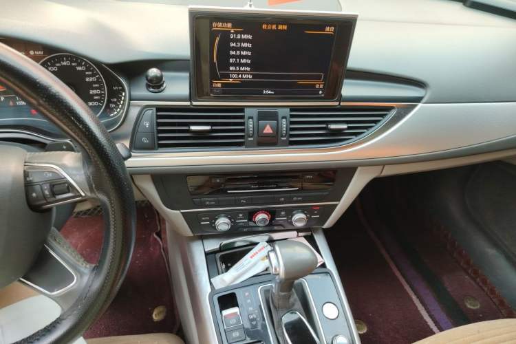 Used Audi A6L 2012 TFSI Standard Model Audio And AC Panel
