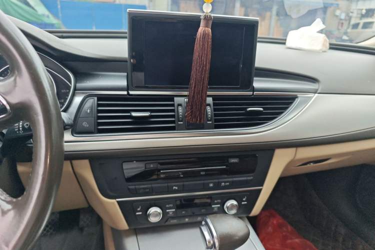 Used Audi A6L 2012 TFSI Standard Model Audio And AC Panel