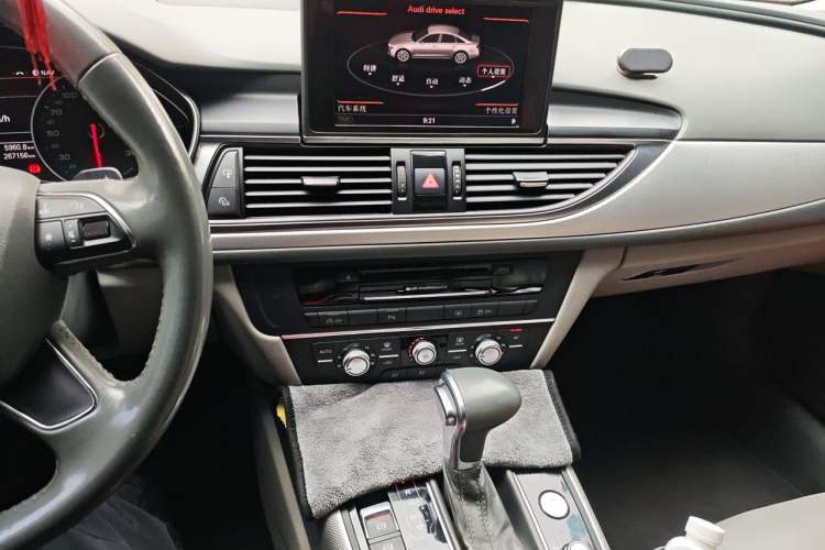 Used Audi A6L 2012 TFSI Standard Model Audio And AC Panel