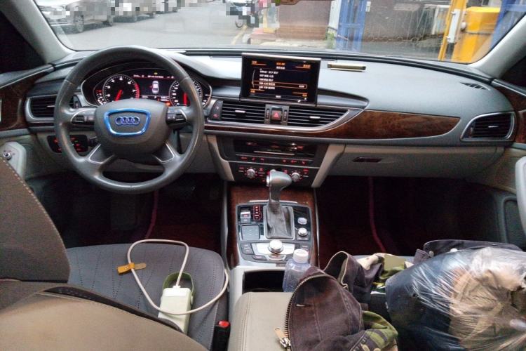 Used Audi A6L 2012 30 FSI Technology Edition Center Console