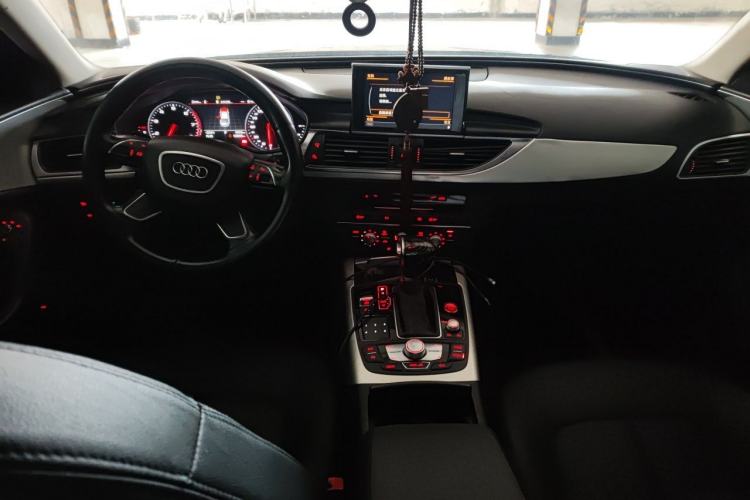 Used Audi A6L 2012 TFSI Comfort Model Center Console