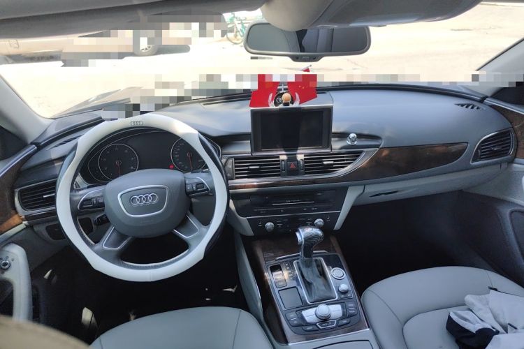 Used Audi A6L 2012 30 FSI Technology Edition Center Console