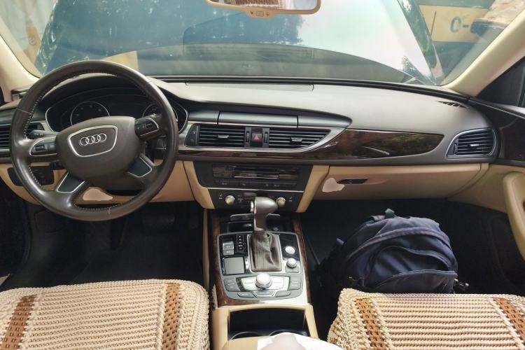Used Audi A6L 2012 30 FSI Comfort Model Center Console